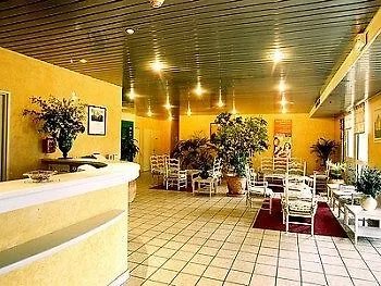 Kyriad Direct - Bourg les Valence Hotel